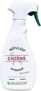 Les répulsifs spécifiques pour chiens et chats, à base d’huiles essentielles ou d’extraits naturels
